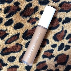 Fenty beauty pro filt’r instant retouch concealer